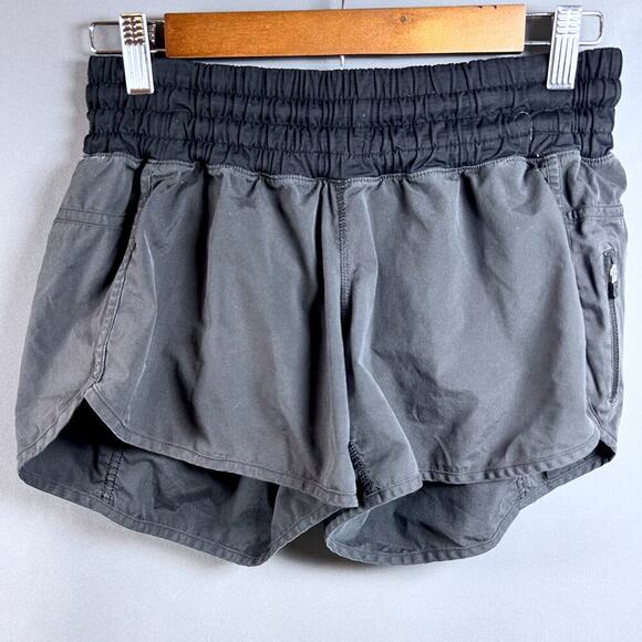 Lululemon 4 Running Shorts Black Zip Pocket Jogging Gym Exercise Active - Picture 2 of 8